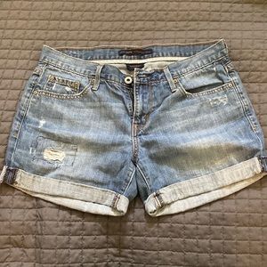Levi’s  distressed shorts